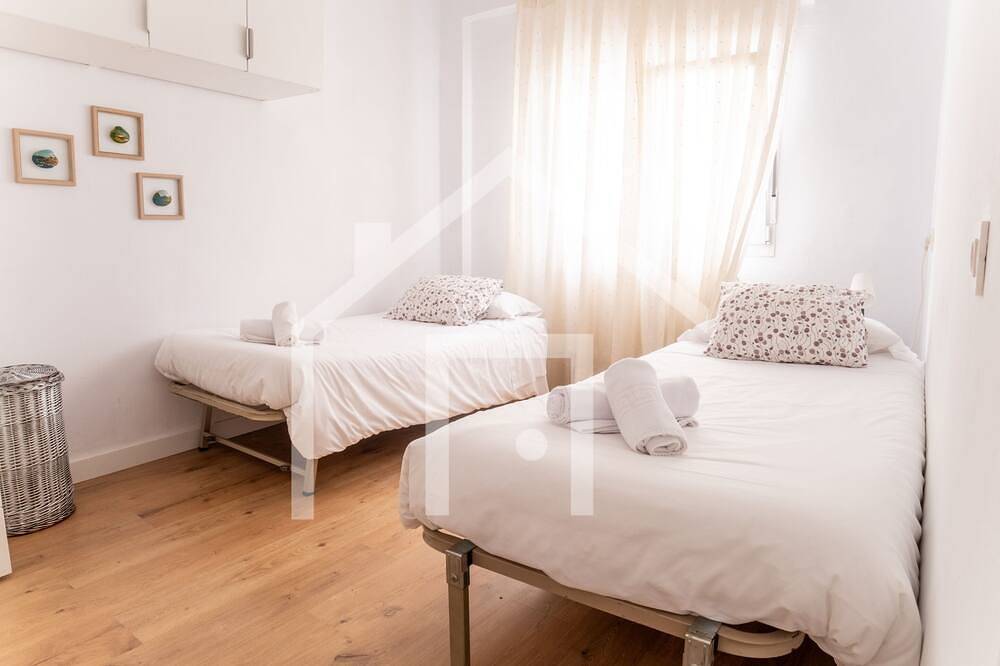 Appartement entier, El carbayedo -Appartement-Sdb privée avec douche in Avilés, Côte Cantabrique