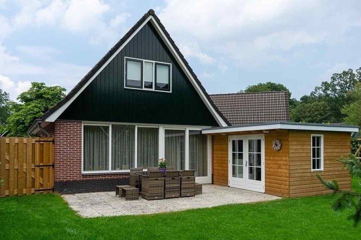 Ferienhaus für 6 Personen, mit Terrasse und Garten sowie Sauna in Winterswijk