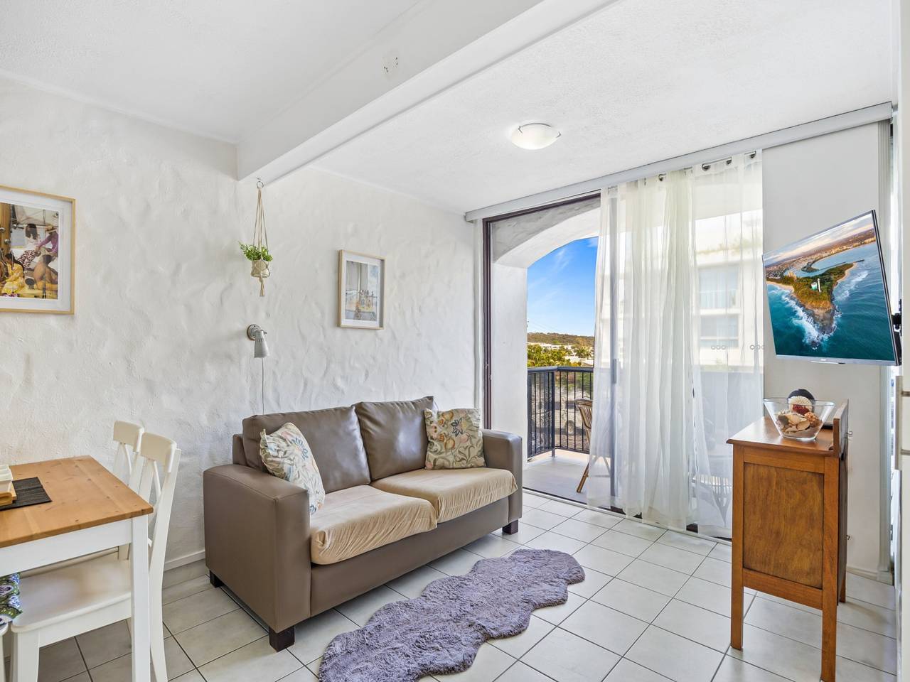 Holiday Apartment for 2 People in Alexandra Headland, Queensland