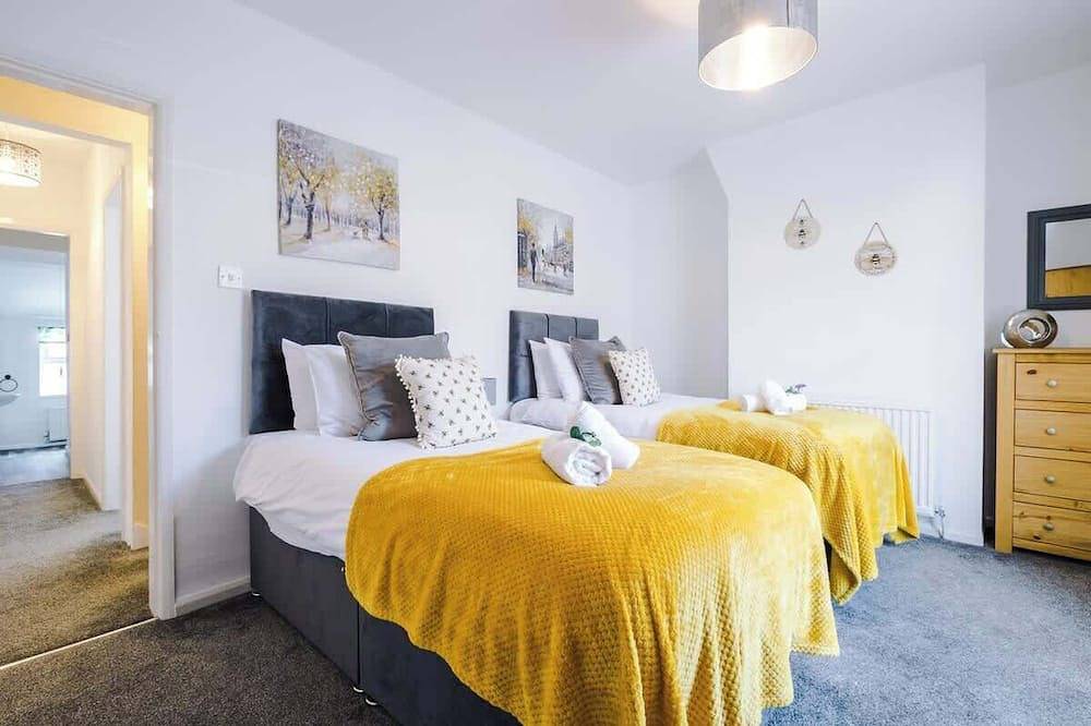 Modern house, city centre, perfect for groups! in Chester, Cheshire West and Chester