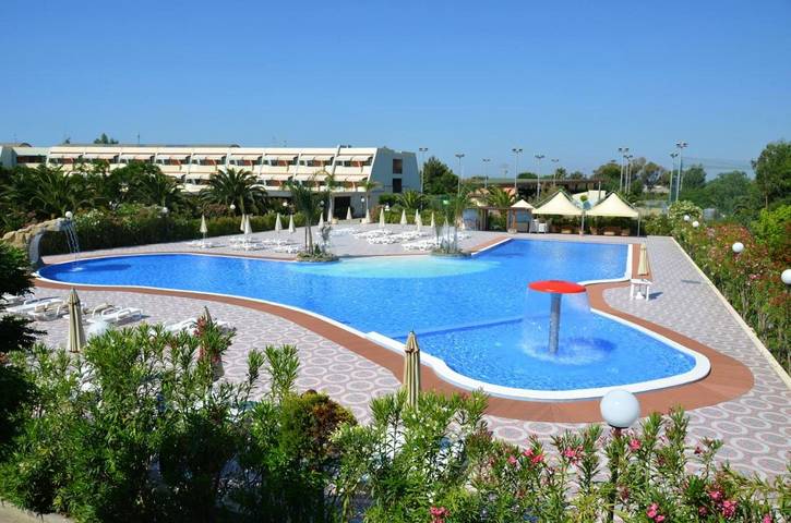 Casa vacanza per 3 persone, con Balcone e Terrazza nonché Idromassaggio e Giardino a Bernalda
