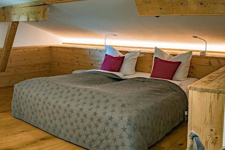 Alpenchalet-Vils.tirol ****S - Chalet Edelweiss - Luxus 140 m² - 2-6 Personen in Vils, Außerfern