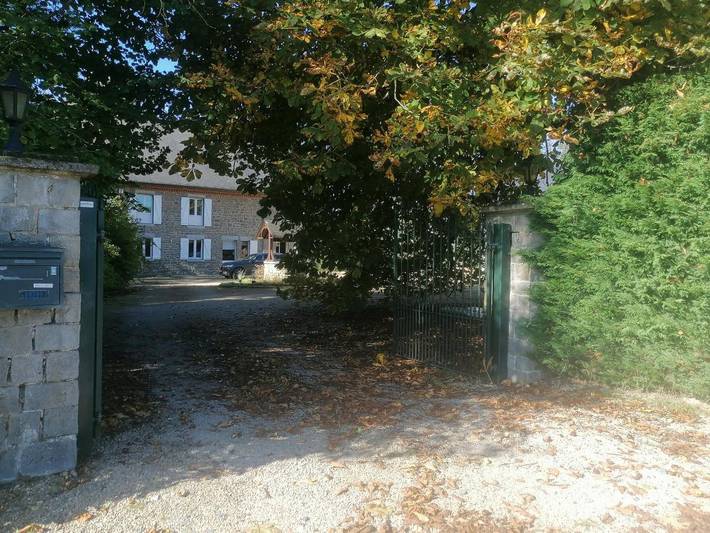 Location de vacances pour 12 personnes, avec jardin, animaux acceptés à Ciney - 3