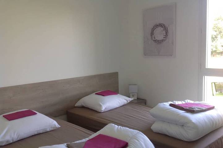 Location de vacances pour 8 personnes, avec jardin et terrasse à Ablon - 3