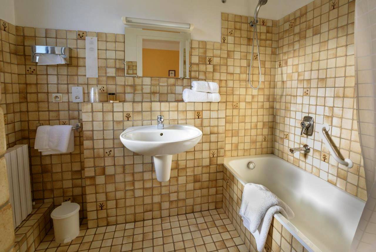 Double Room in Le Blanc-Mesnil, Seine-Saint-Denis