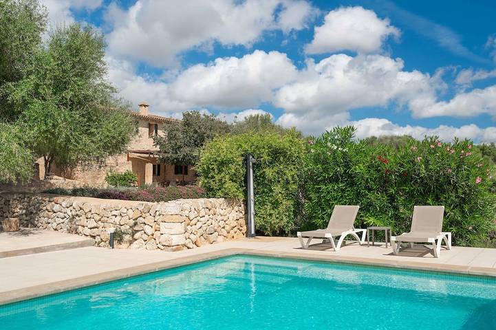 Finca für 12 Personen, mit Pool und Terrasse sowie Garten in Vilafranca de Bonany
