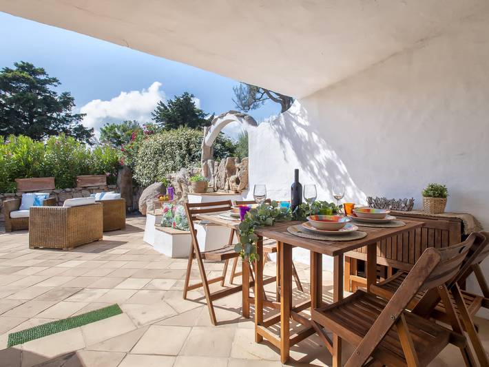 Location de vacances pour 5 personnes, avec jardin et terrasse à Arzachena - 2