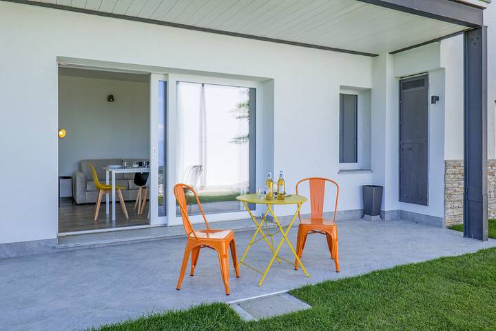 Ferienwohnung für 6 Personen, mit Terrasse und Garten sowie Seeblick und Ausblick, mit Haustier in Comune di Stresa - 4