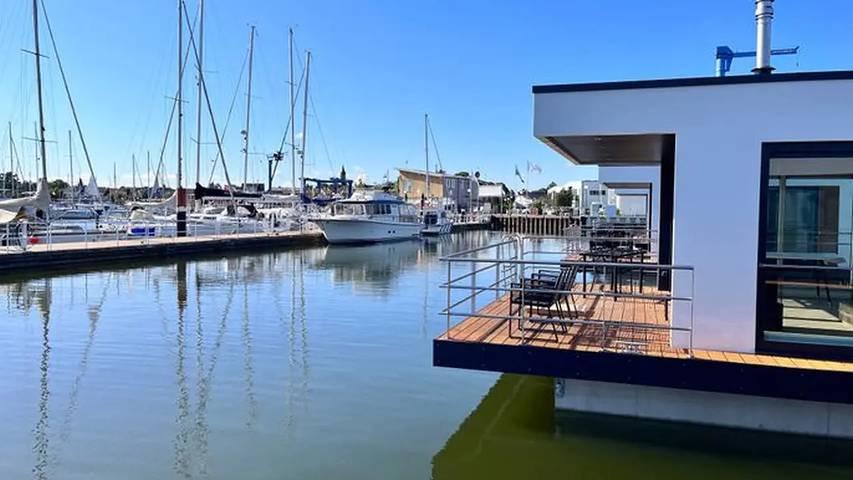 Boot für 4 Personen, mit Balkon und Sauna am Greifswalder Bodden - 2