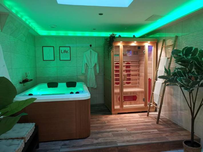 Gîte pour 5 personnes, avec jacuzzi et terrasse à Plombières-lès-Dijon - 2