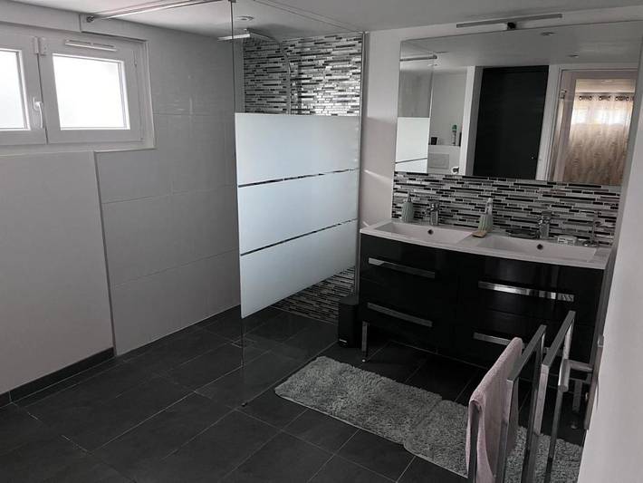 Gîte pour 6 personnes, avec jardin à Parmain - 2