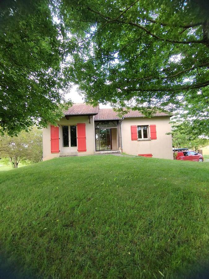 Location de vacances pour 4 personnes, avec jardin et vue à Mayrinhac-Lentour - 3