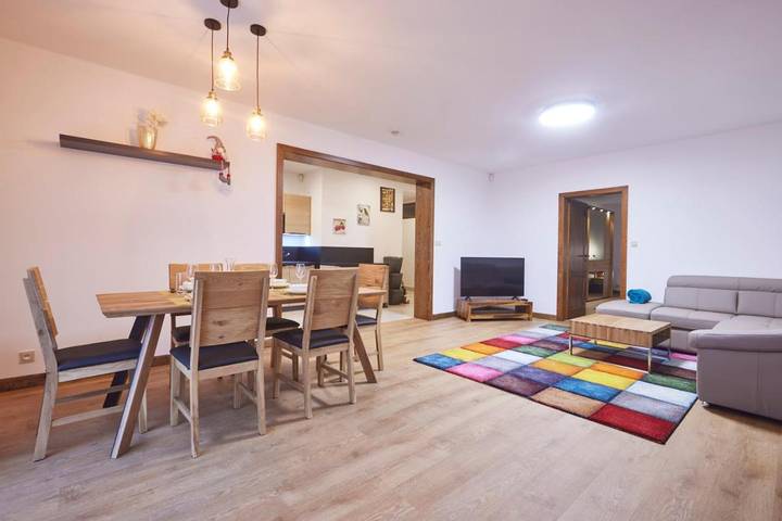 Appartement de vacances pour 5 personnes, avec vue ainsi que sauna et jardin