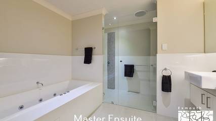 Holiday Home for 8 People in Exmouth, Western Australia, Photo 4