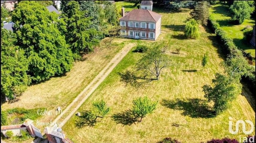Location de vacances pour 9 personnes, avec jardin dans La Chapelle-du-Bois-des-Faulx - 2