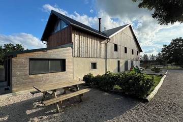 Gîte pour 8 personnes dans Laviron