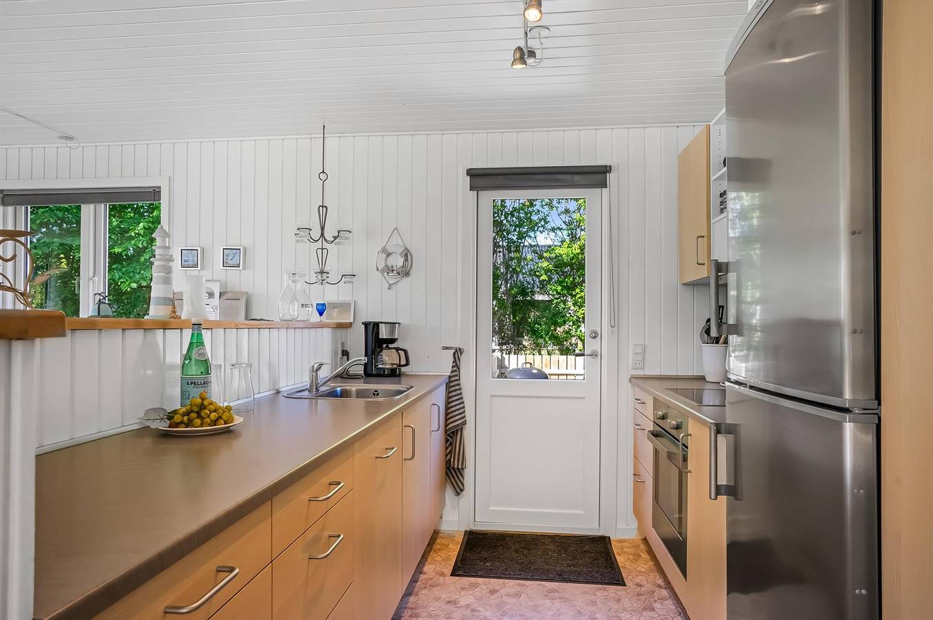 Beautiful home in Hals w/ Wifi and 3 Bedrooms in Hou, Aalborg Region