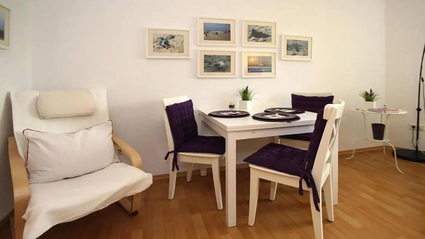 Ferienwohnung für 2 Personen, mit Garten und Pool in Dornumersiel - 2