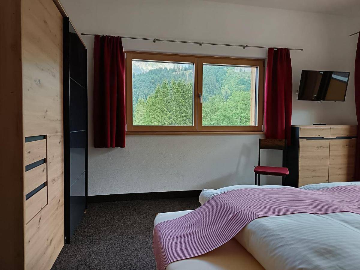 Alpina Appartements in Grän, Allgäuer Alpen (Österreich)