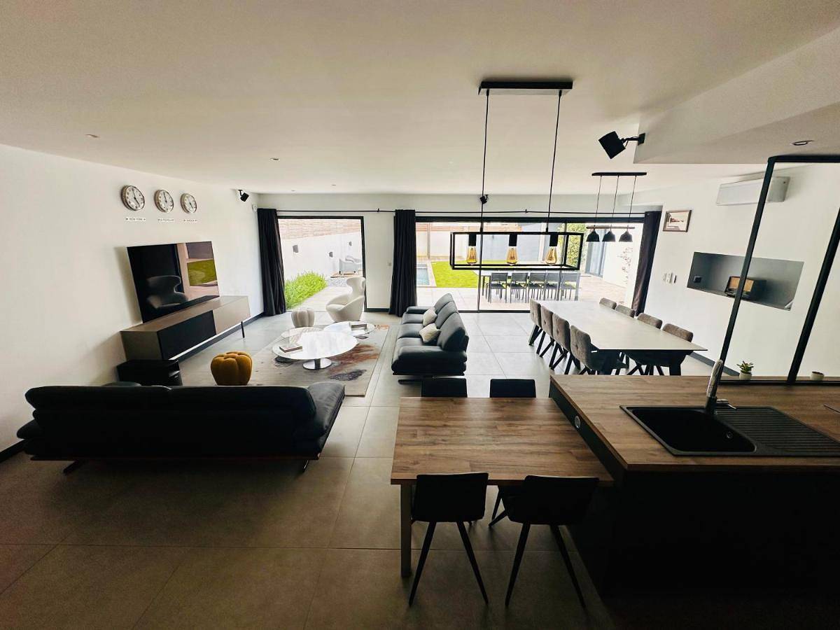 Villa in La Rochelle, La Rochelle (Região)