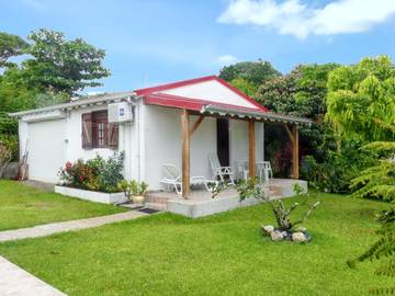 Gîte pour 2 personnes, avec terrasse à Capesterre-Belle-Eau