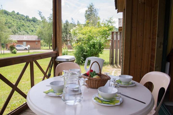 Chalet De Booz 4-6 personas con terraza privada y Wi-Fi in Saint-Germain-du-Teil, Región de Mende