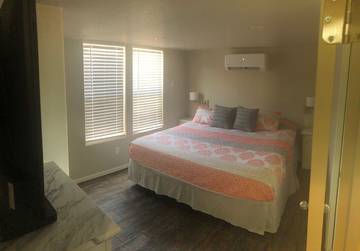 Camping for 6 Guests in Arches National Park, Utah, Picture 2