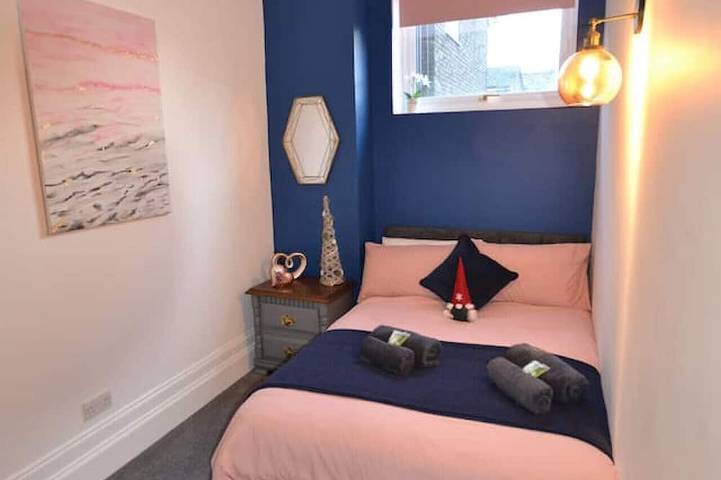 Entire apartment, Mayflower 2 bed Boutique Apartment – Stayseekers in Salisbury, Wiltshire