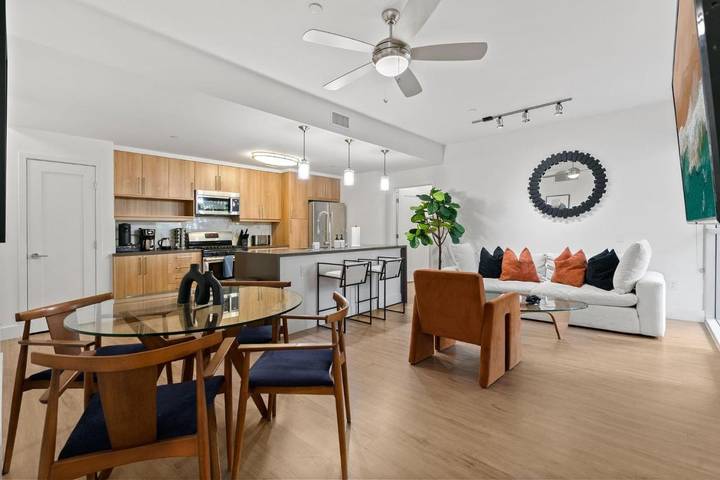 Ferienwohnung für 6 Personen, mit Whirlpool und Pool, mit Haustier in Santa Monica