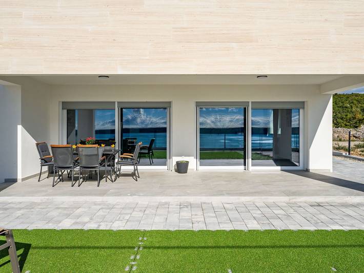 Ferienhaus für 6 Personen, mit Terrasse und Garten in Zadar - 3