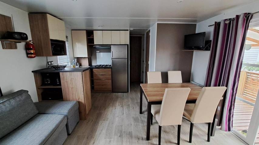 Camping für 6 Personen, mit Pool und Whirlpool sowie Garten und Sauna in Narbonne - 3