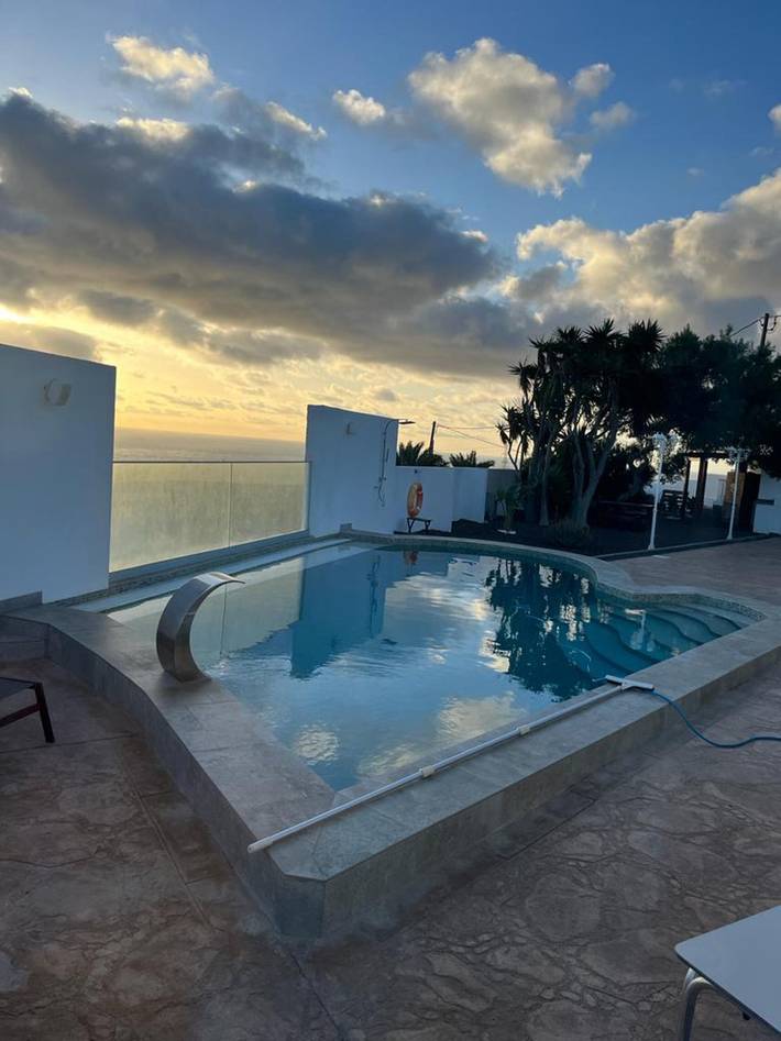 Casa rural para 4 personas, con jardín y piscina en Fasnia