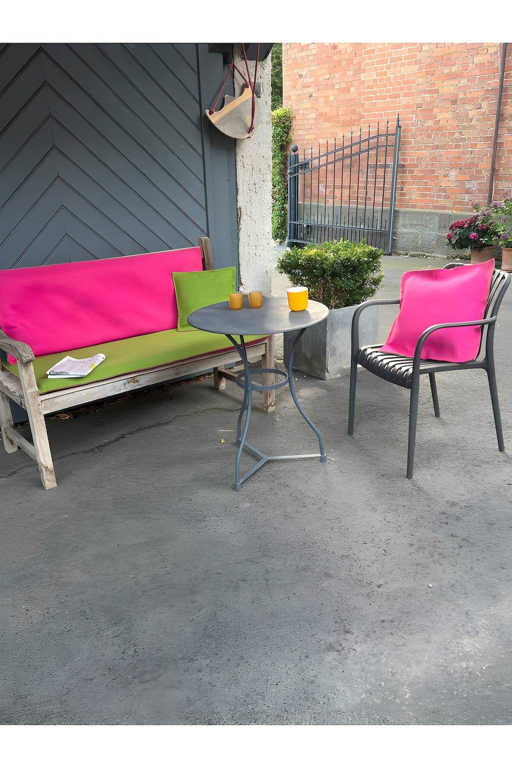 Ganze Wohnung, Apartment 'Hofhausnr3' mit privater Terrasse, Garten und Wlan in Warburg, Kreis Höxter
