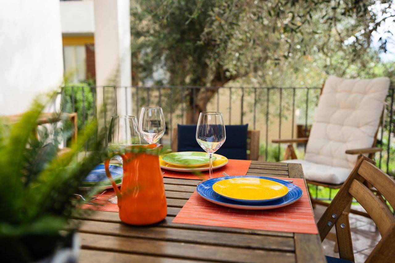 Villa Acqua Blu Gorgeous villa with ample garden in Maderno, Toscolano-Maderno