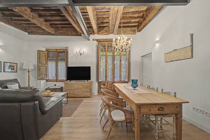 Hel lägenhet, Apartment 'Pèndol' with Balcony, Wi-Fi and Air Conditioning in Solsona, Comarques centrals
