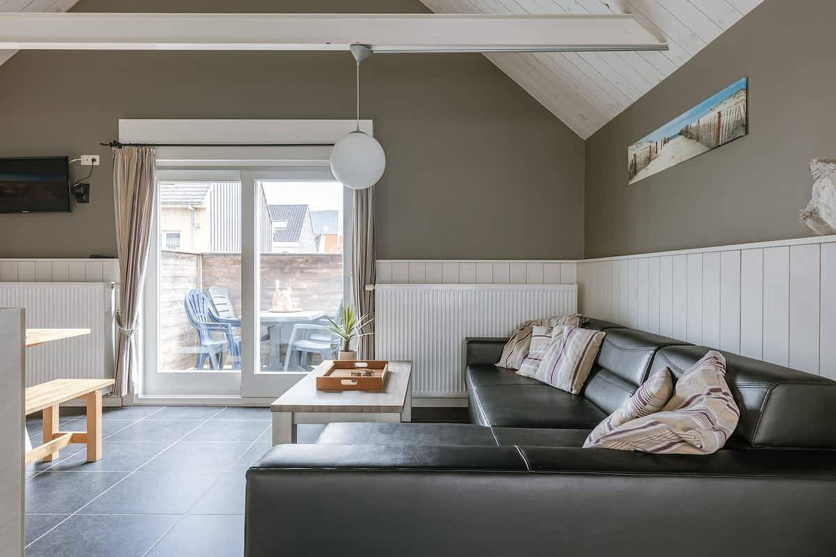 Apartamento entero, Coastal hideaway w/ full kitchen & terrace in Middelkerke, Costa de Bélgica