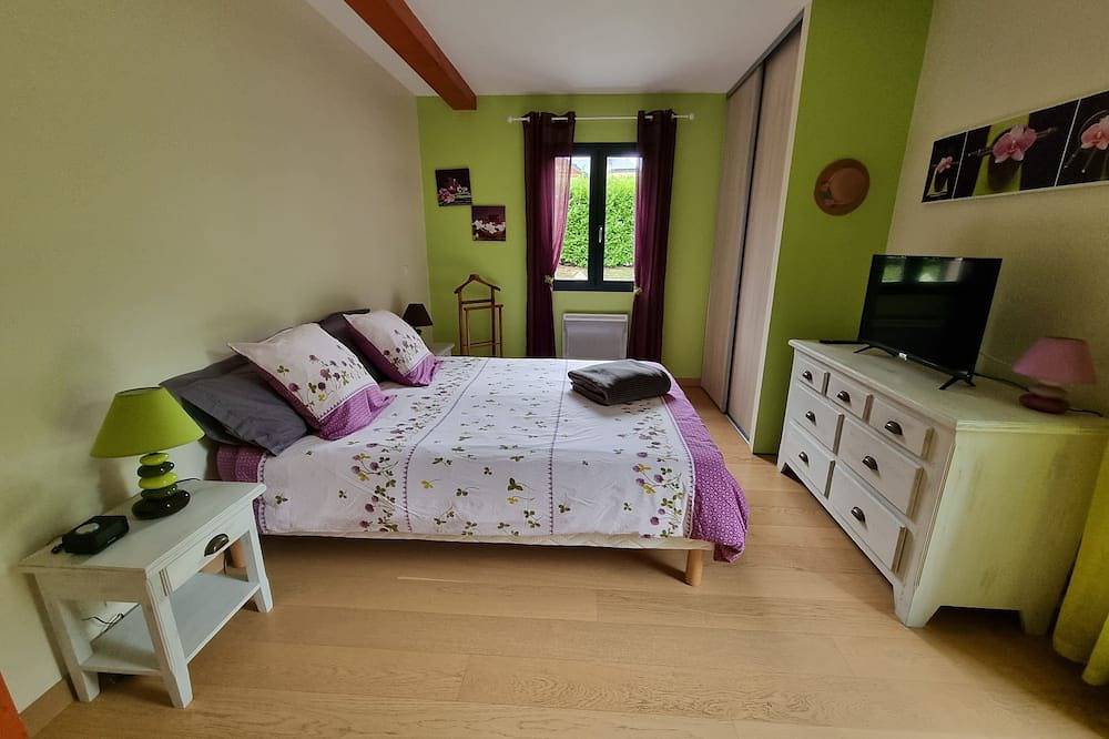 Comfortable gîte in the heart of the Pyrenees in a village close to activities in Arrens-Marsous, Pyrenees National Park