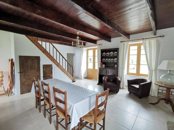 Location de vacances pour 6 personnes, avec jardin ainsi que vue et piscine à Saint-Pierre-Langers - 4