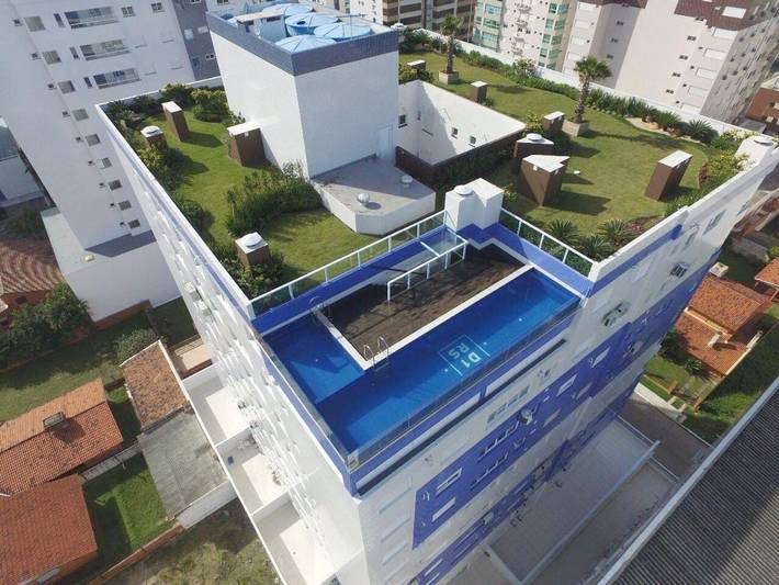 Casas e apartamentos de temporada para 8 pessoas, com vista e jardim e ainda piscina em Capão da Canoa