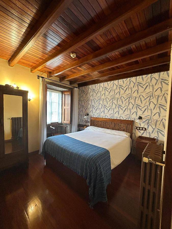 Casa rural para 2 personas, con terraza además de jardín y vistas, Se admiten mascotas en Ames - 2