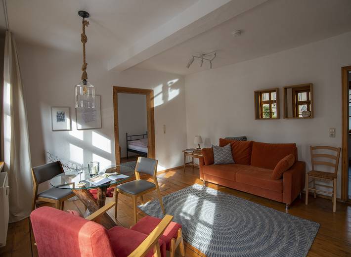 Ganze Ferienwohnung, Ferienwohnung im Eberwein-Haus - Ferienwohnung mit drei Räumen in Rudolstadt, Saaleland