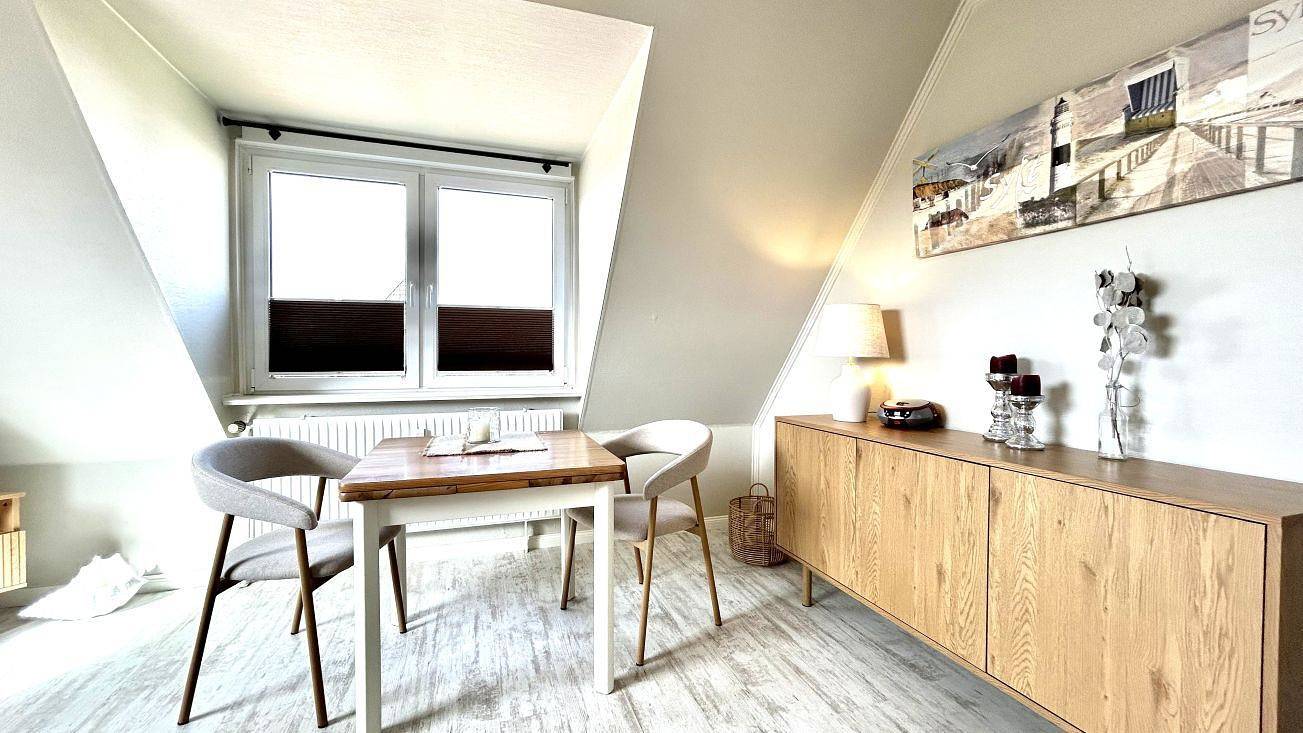 Ganze Wohnung, Nur zwei Minuten zum Weißen Kliff! in Wenningstedt, Sylt