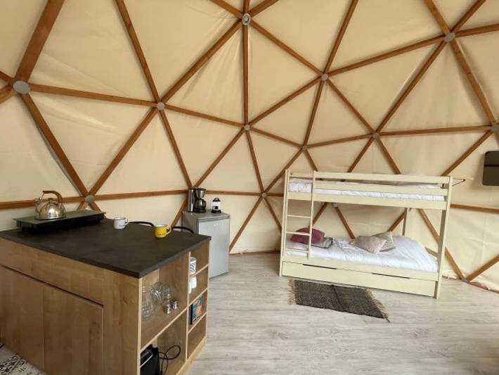 Tente pour 4 personnes, avec jacuzzi en Auvergne - 4