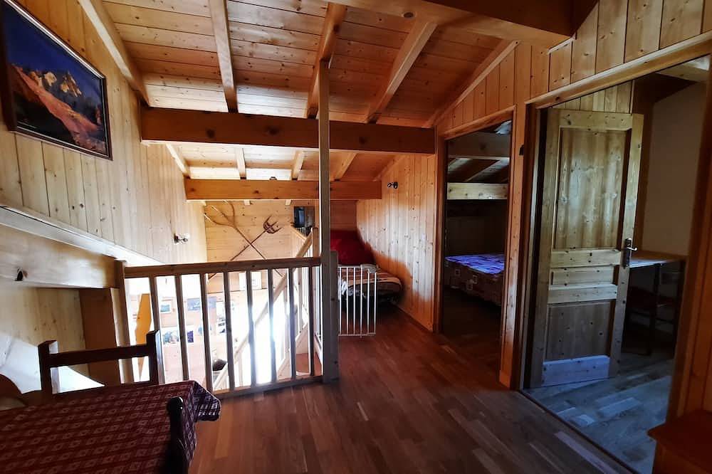 110m2 chalet, all comforts, in the heart of the mountain pasture. in Bellevaux, Thonon-les-Bains region