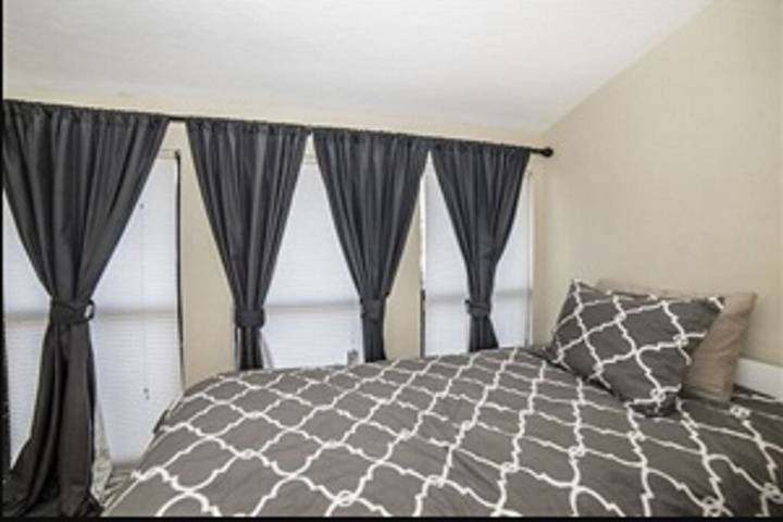 Apartment for 3 people, with yard in St. Petersburg (FL)