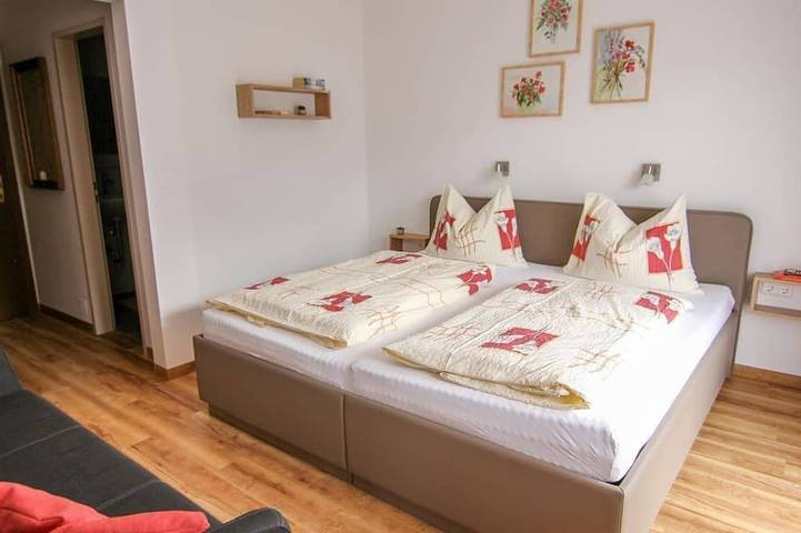 Ferienwohnung für 2 Personen, mit Balkon und Garten in Ramsau am Dachstein