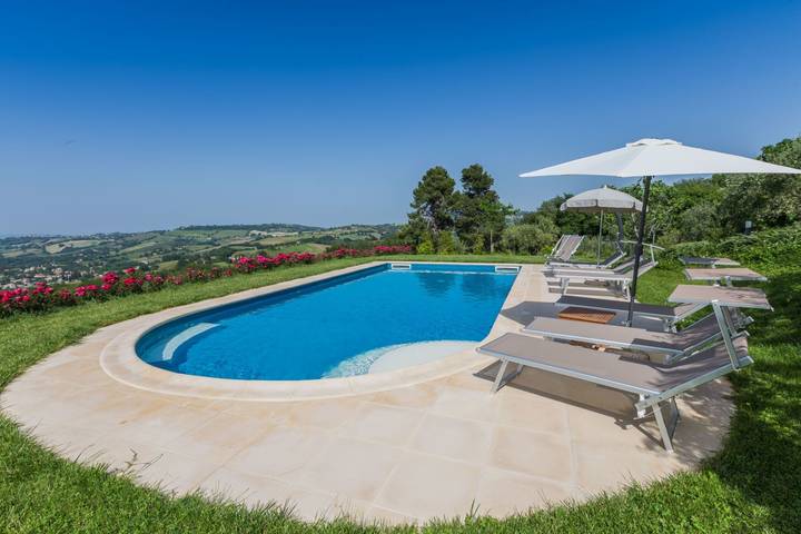 Villa für 10 Personen, mit Pool und Garten in Marche - 3