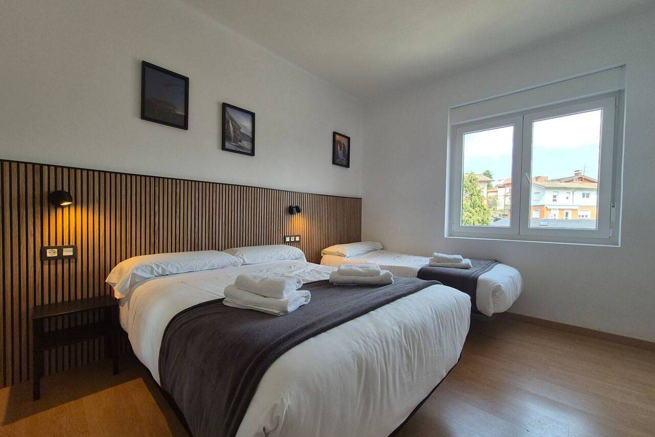 Appartamento intero, Cozy Wi-Fi Apt with Full Kitchen & Dishwasher in Oviedo, Montagne Cantabriche