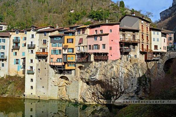 Appartement entier, One-Bedroom Apartment in Pont-en-Royans, Parc naturel régional du Vercors