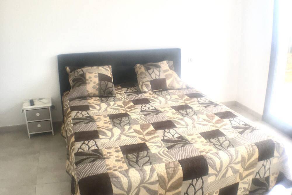 Appartement entier, Large Duplex Apartment, panoramic view. quiet . in Abbartello, Olmeto